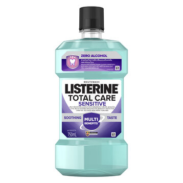 Nước Súc Miệng Listerine Cho Răng Nhạy Cảm Không Cay 750ml