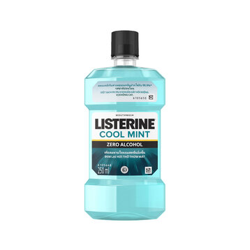 Nước Súc Miệng Listerine Hơi Thở Thơm Mát Không Cay 250ml